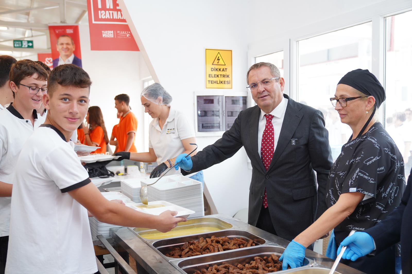 00-Ogrenci-Kent-Lokantasi Her gün 1700 öğrenci yararlanıyor…