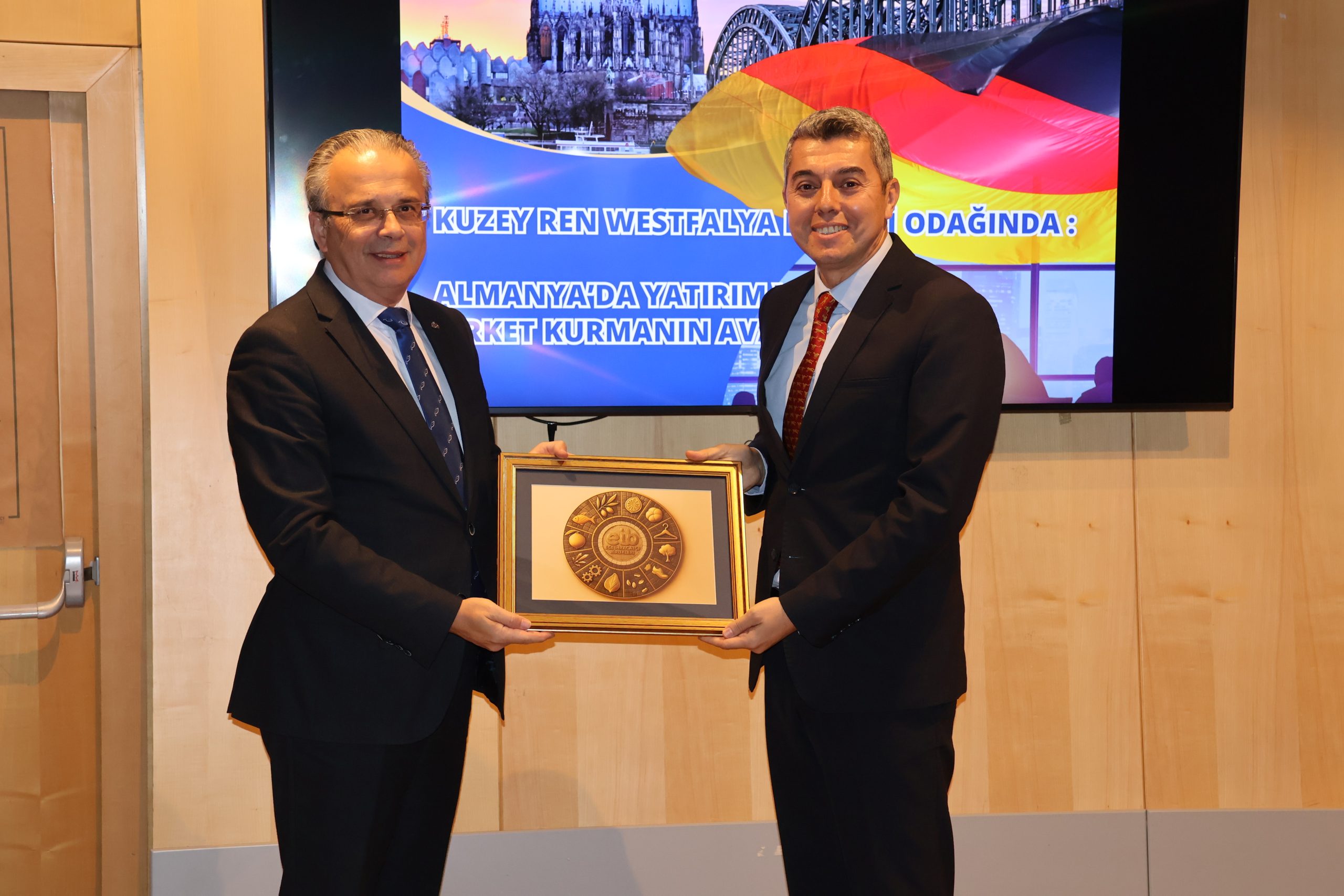 1-8-scaled EİB VE TDU-NRW’DEN TÜRK FİRMALARINA ALMANYA’DA YATIRIM REHBERİ