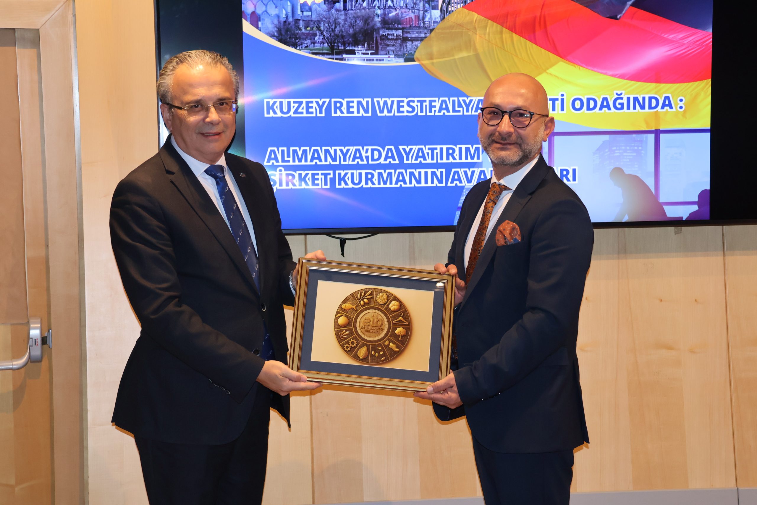 1-9-scaled EİB VE TDU-NRW’DEN TÜRK FİRMALARINA ALMANYA’DA YATIRIM REHBERİ