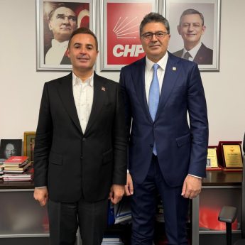 3-1-345x345 AHMET AKIN KUVAYIMİLLİYE RUHUNU ANKARA’YA TAŞIDI: “ŞEHRİMİZİN MENFAATİ HER ŞEYİN ÜZERİNDEDİR.”