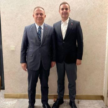 4-1-345x345 AHMET AKIN KUVAYIMİLLİYE RUHUNU ANKARA’YA TAŞIDI: “ŞEHRİMİZİN MENFAATİ HER ŞEYİN ÜZERİNDEDİR.”