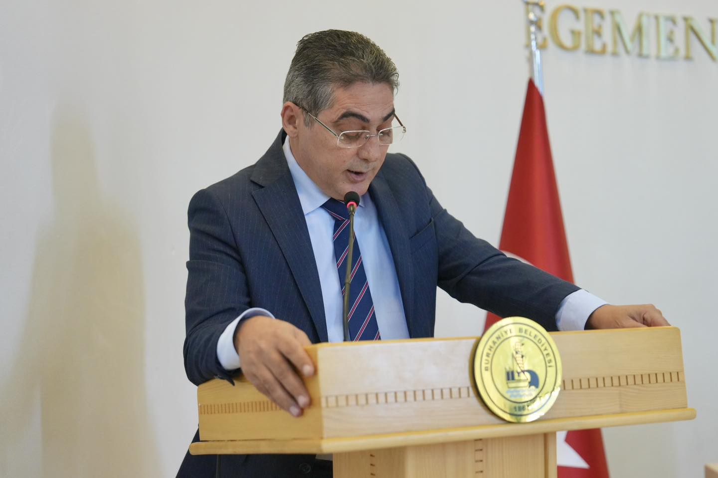 6 BURHANİYE BELEDİYESİ’NİN 2026 BÜTÇESİ 2 MİLYAR 400 MİLYON TL OLDU