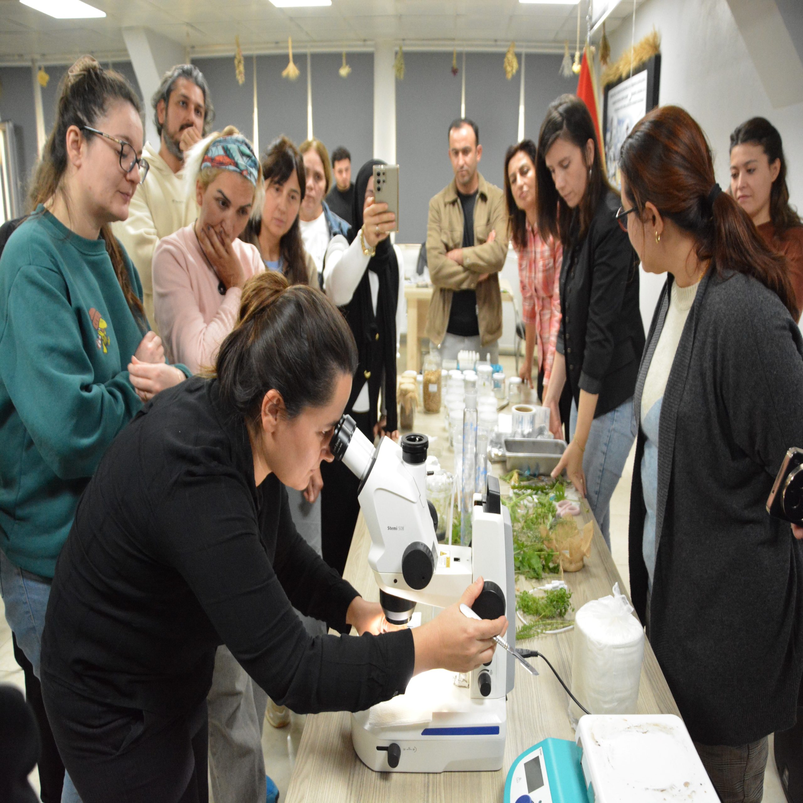 bacemde_v._bitki_doku_kulturu_kursu_tamamlandi_12_custom-scaled BAÇEM’de V. Bitki Doku Kültürü Kursu Tamamlandı