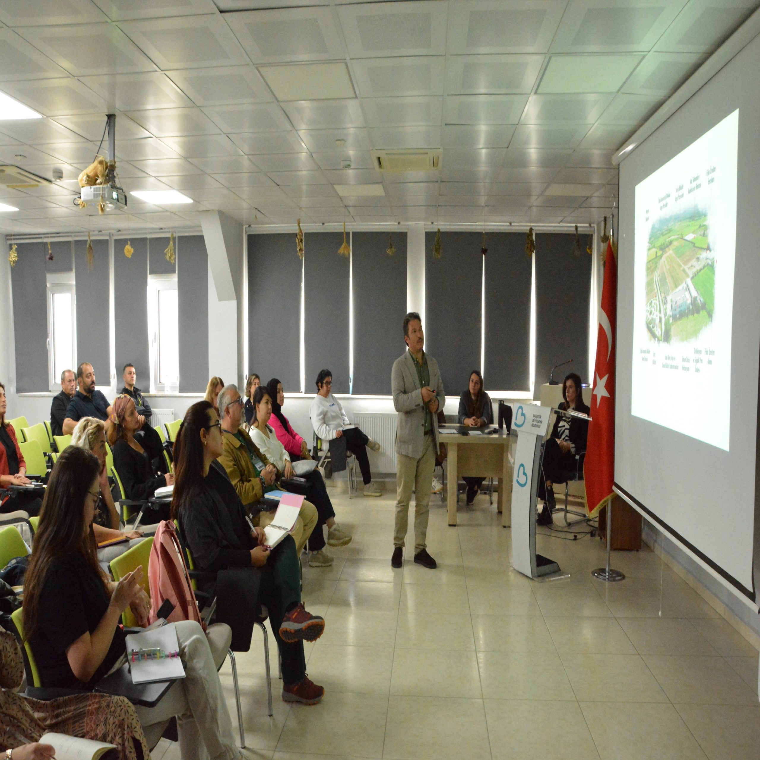 bacemde_v._bitki_doku_kulturu_kursu_tamamlandi_6_custom-scaled BAÇEM’de V. Bitki Doku Kültürü Kursu Tamamlandı