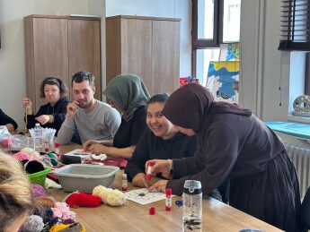 buyuksehir_ozel_gereksinimli_bireyleri_sanat_catisi_altinda_bulusturuyor_3-345x259 BÜYÜKŞEHİR ÖZEL GEREKSİNİMLİ BİREYLERİ SANAT ÇATISI ALTINDA BULUŞTURUYOR