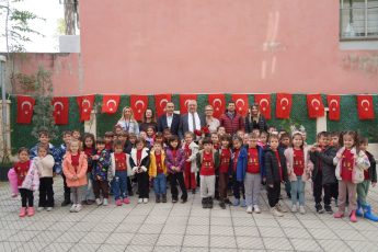 photo_2025-11-06_11-59-25-345x230 Edremit Belediyesi Atatürk Kültür Evi’ne ziyaretçi akını