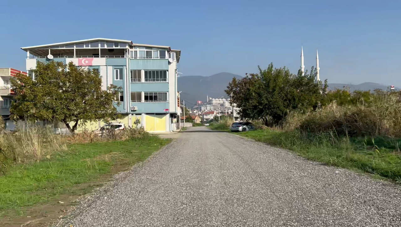 photo_2025-11-06_13-49-28 Edremit Belediyesi çalışıyor, Hamidiye Mahallesi yenileniyor