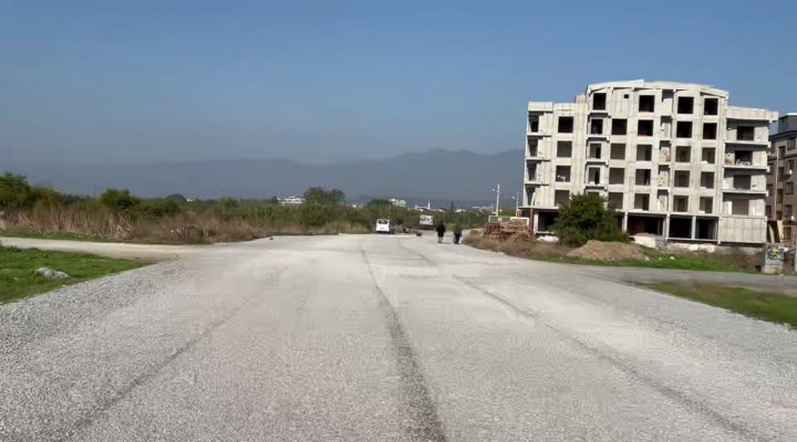 Edremit Belediyesi çalışıyor, Hamidiye Mahallesi yenileniyor