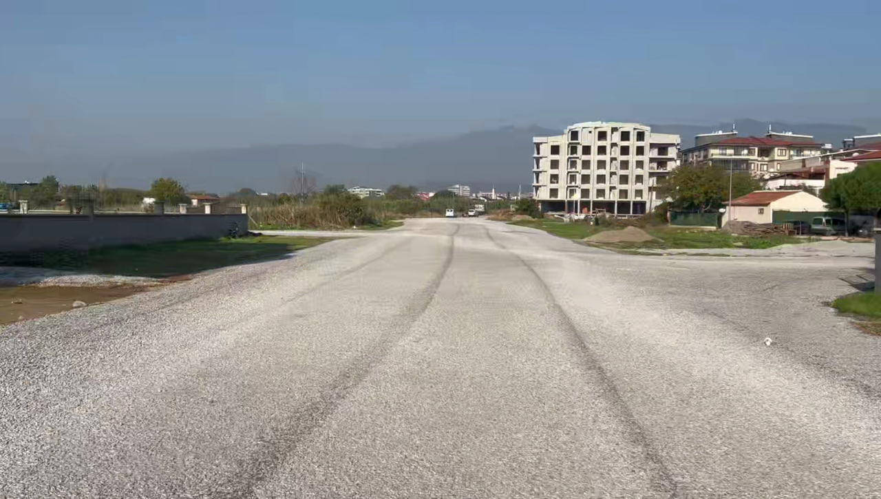 photo_2025-11-06_13-49-32-2 Edremit Belediyesi çalışıyor, Hamidiye Mahallesi yenileniyor