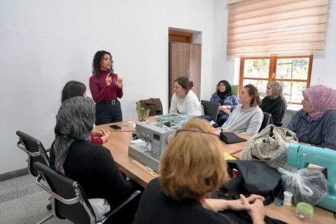 3-2-480x320 BURHANİYE BELEDİYESİ’NDEN KADINLARA ÖZEL PROGRAM DÜZENLENDİ