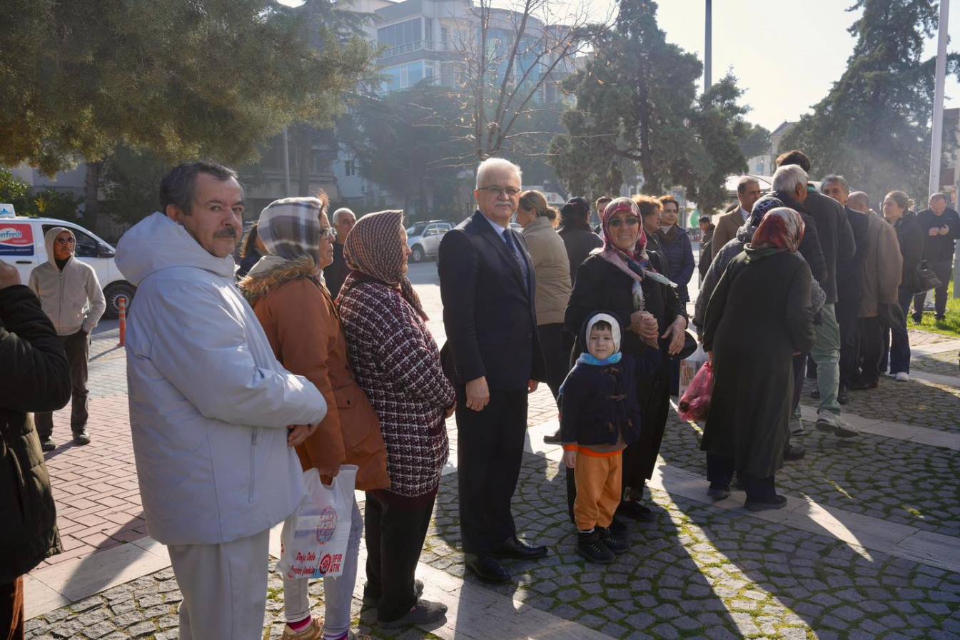 6 BURHANİYE BELEDİYESİ’NDEN GÜLŞAH DURBAY ANISINA LOKMA HAYRI