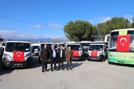 EDREMIT-BELEDIYESI-ARAC-FILOSUNU-GUCLENDIRIYOR-2-448x298 EDREMİT BELEDİYESİ ARAÇ FİLOSUNU GÜÇLENDİRİYOR