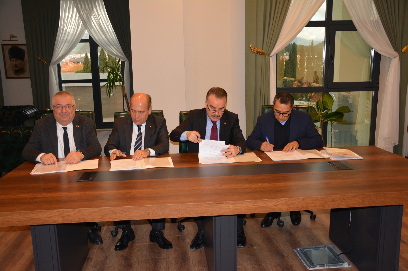 EDREMIT-TARIMA-DAYALI-OTB-6 EDREMİT TARIMA DAYALI OTB’DE DEV ADIM