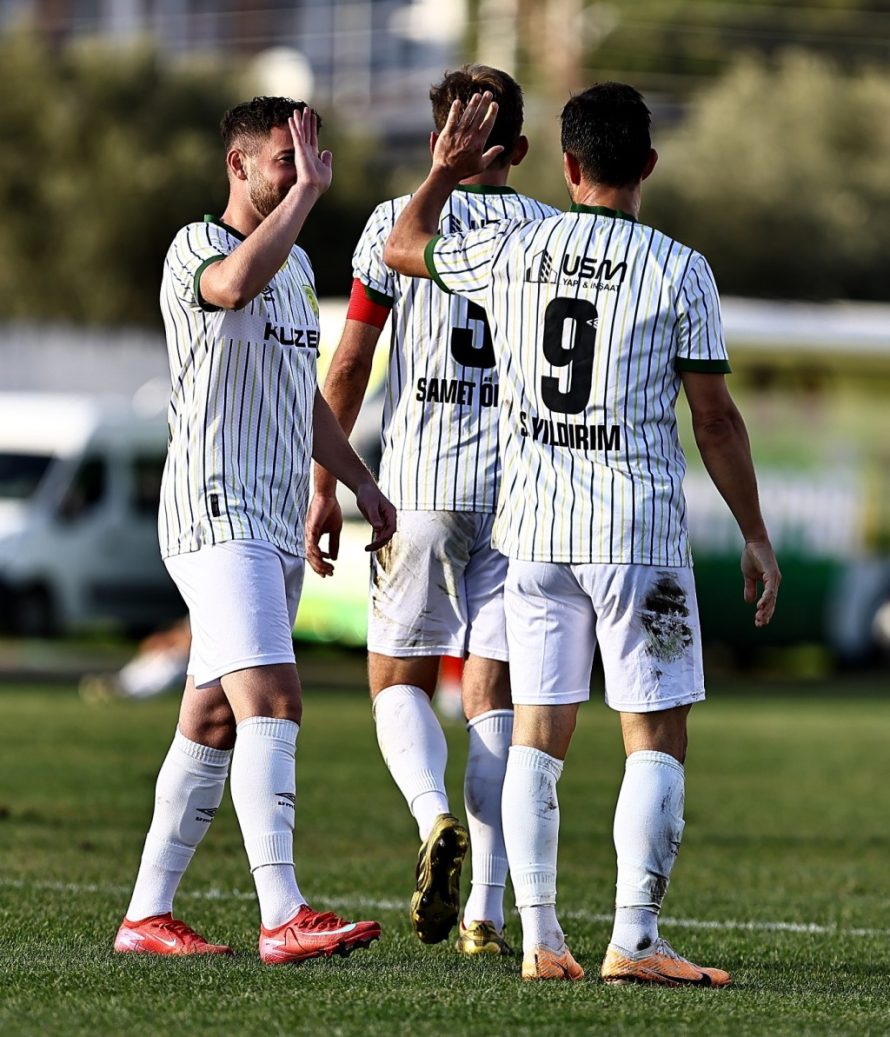 WhatsApp-Image-2025-12-14-at-21.05.31-890x1037 Edremitspor, lider Gaziemir’i deplasmanda devirdi: 4-1