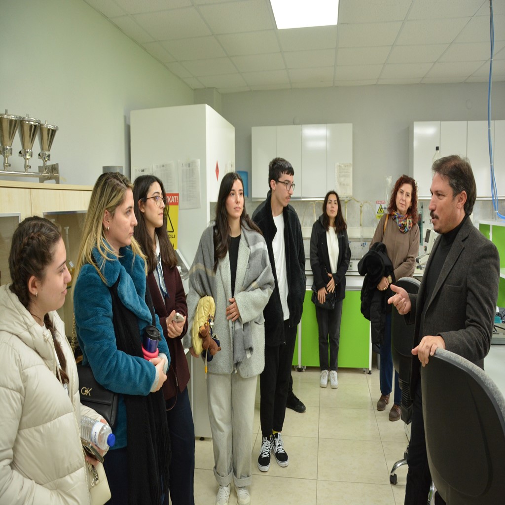 bacem_altinoluk_meslek_yuksekokulu_ogrencilerine_kapilarini_acti_11_custom BAÇEM, Altınoluk Meslek Yüksekokulu öğrencilerine kapılarını açtı