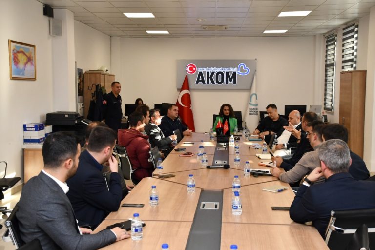 Buyuksehir tum birimleriyle kisa hazir