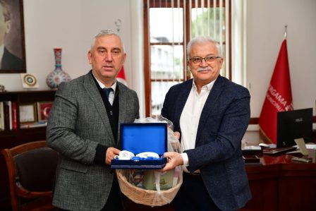 cevreci-belediyeler-1-448x299 Çevreci Belediyeler Birliği Encümen Toplantısı Bergama’da Yapıldı