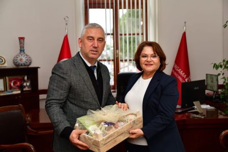 cevreci-belediyeler-3-448x299 Çevreci Belediyeler Birliği Encümen Toplantısı Bergama’da Yapıldı