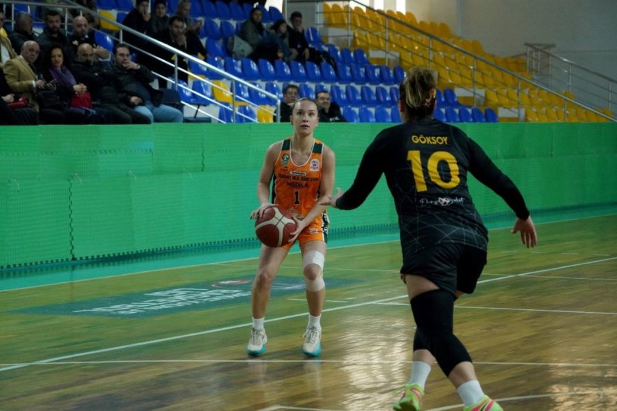 photo_2025-12-22_14-20-12-890x594 Gürespor evinde kazandı, liderliğini sürdürdü