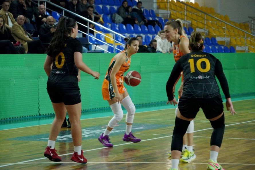 photo_2025-12-22_14-20-13-890x594 Gürespor evinde kazandı, liderliğini sürdürdü