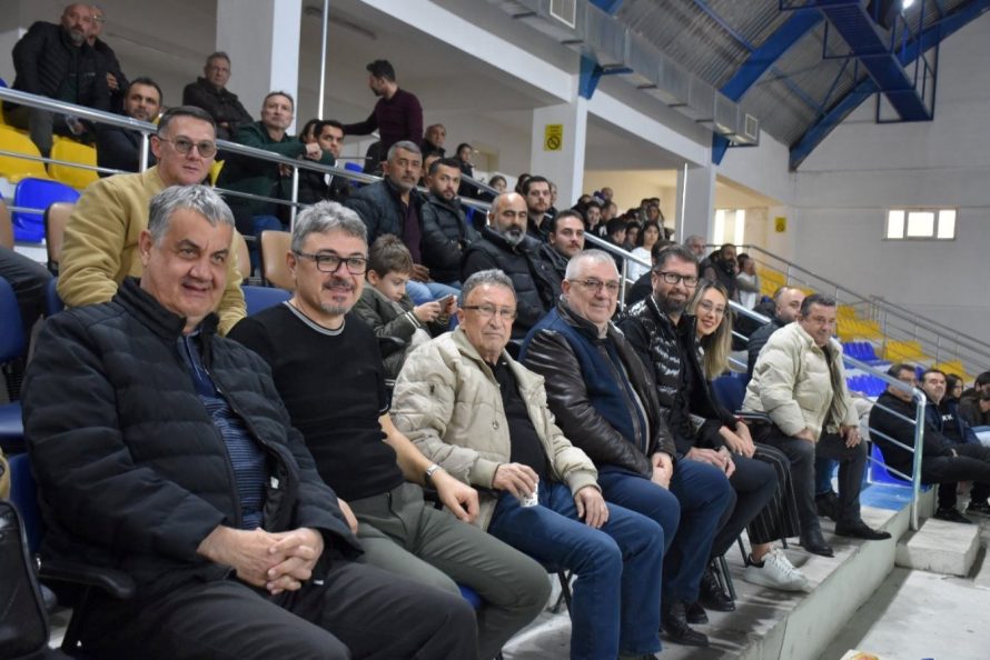 photo_2025-12-22_14-20-27-890x594 Gürespor evinde kazandı, liderliğini sürdürdü