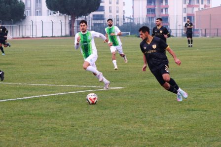 photo_5947294477120638048_y-448x298 Edremitspor 5-1 Kazandı | Edremitspor Kaç Puanda, Maçı Kiminleydi?