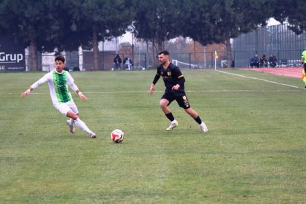 photo_5947294477120638050_y-448x298 Edremitspor 5-1 Kazandı | Edremitspor Kaç Puanda, Maçı Kiminleydi?