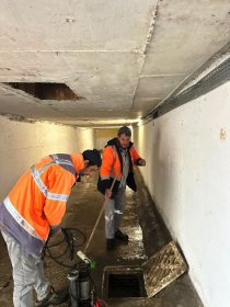 EDREMİT BELEDİYESİ YAĞIŞLARA KARŞI GÖREVDE