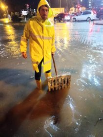 EDREMİT BELEDİYESİ YAĞIŞLARA KARŞI GÖREVDE (5)