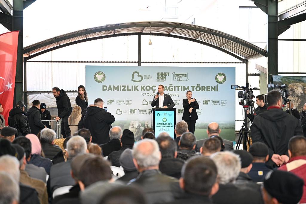 Bigadicli ureticinin yuzunu baskan akin guldurdu