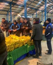 Buyuksehir belediyesi pazar yerlerini vatandasin hizmetine uygun hale getiriyor