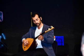 Karanliga ses oldular