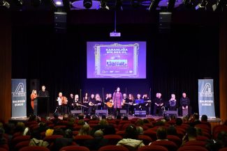 Karanliga ses oldular