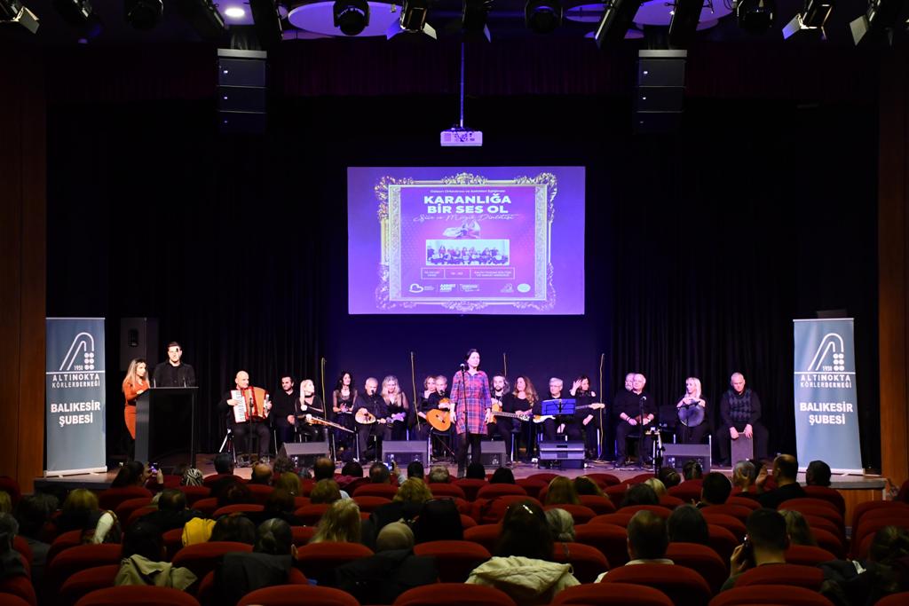 Karanliga ses oldular